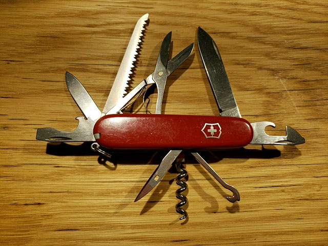 Victorinox Fieldmaster multi-tool