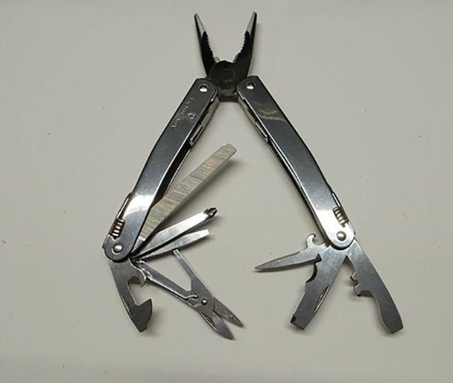 SwissTool Spirit X multitool