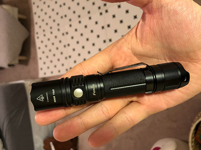 fenix pd35 tactical flashlight